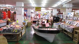 あたたかいお店が集まった市場