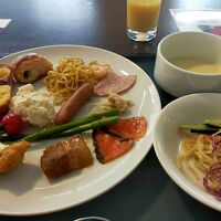 朝食