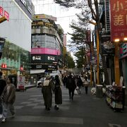 平日でも賑やか