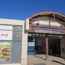 フェリーのりば