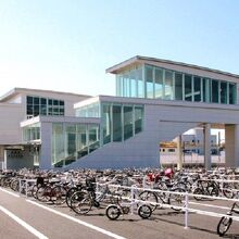 最寄り駅はＪＲ高塚駅