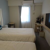 冷蔵庫は空っぽなので、事前に飲み物を買う必要あり