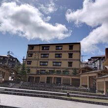 湯路広場
