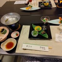 夕食の前菜とたこしゃぶ。