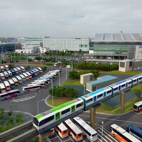 部屋からモノレールも見えます