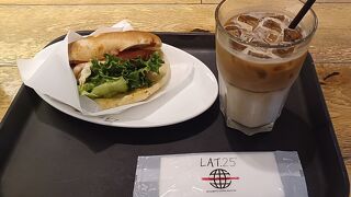 カフェ ラット ニジュウゴド 羽田空港第一ターミナル店