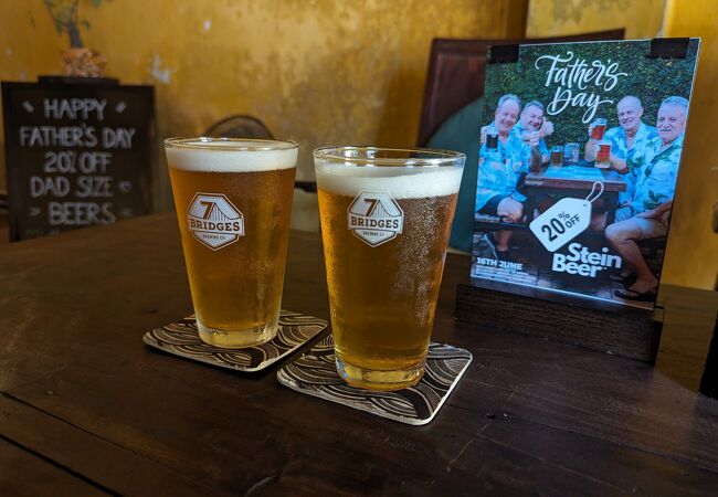 7 ブリッジズ ホイアン クラフト ビール タップルーム