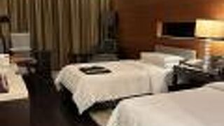 ザ リーラ アンビエンス グルグラム ホテル アンド レジデンシズ - ザ ラグジュアリー アーバン サンクチュアリ