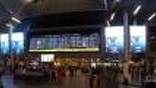 アルトゥーロ メリノ ベニテス国際空港 (SCL)