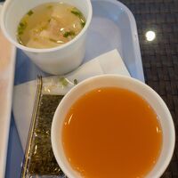 モーニング、ワンタンスープ、海苔、アップルジュース