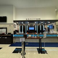 チェックインカウンター