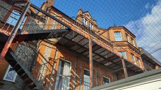 パーマーズ ロッジ : スイス コテージ