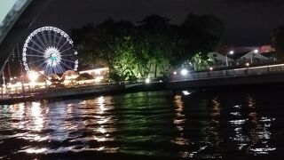 夜市というより商店街