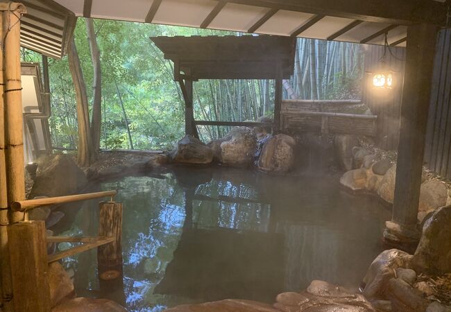 黒川温泉　旅館湯本荘