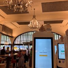 タッチパネルでオーダー