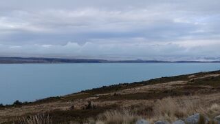 ミルキーブルー