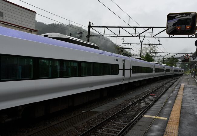 西日本と東日本旅客鉄道の接点