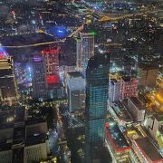 雨や雲のない時に行きたいけど、夜景が綺麗で満足