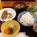 駐車場と朝食