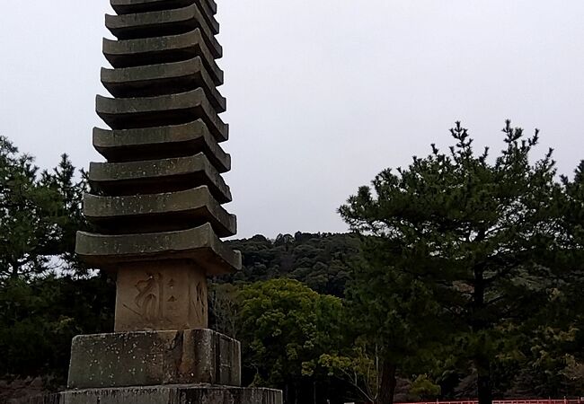 十三重石塔 クチコミ・アクセス・営業時間｜宇治【フォートラベル】