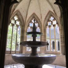 マウルブロンの修道院群