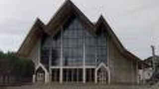 ホーリー トリニティ 大聖堂