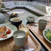 テラスでの朝食