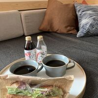 ロビーで飲み物や周辺でも色々と買え部屋食もゆったりできました