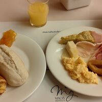 朝食バイキング