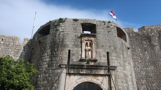 ドブロブニク旧市街へのメインゲート