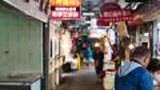 地元の人の市場