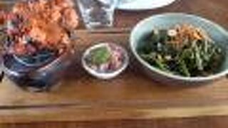 ウジャン ローカル