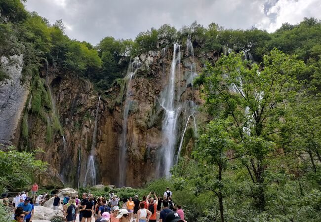 プリトヴィッツェ滝 (ヴェリキスラップ)
