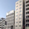 新館は結構きれいなビジネスホテル