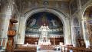 サンティ コズマ エ ダミアーノ聖堂