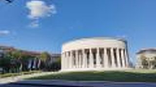 メシュトロビッチパビリオン