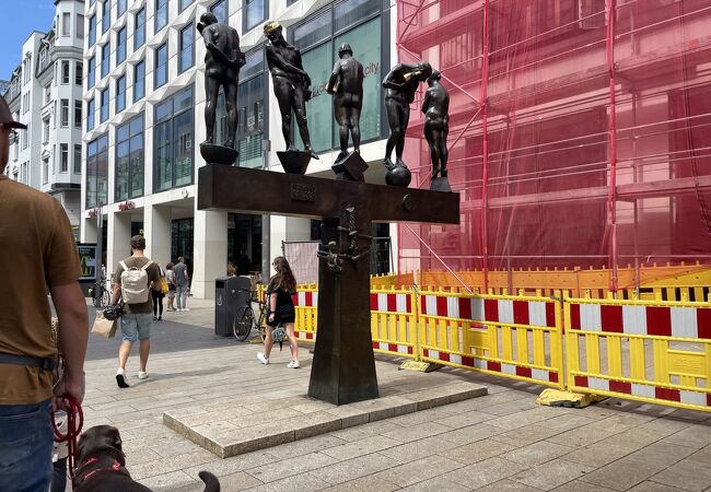 インパクト大のオブジェ