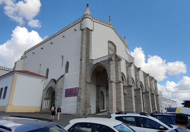 サン フランシスコ教会 (エボラ)
