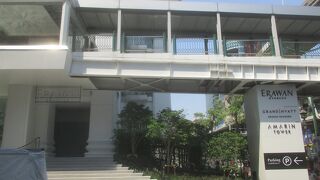 ＢＴＳ駅から直接入れる商業ビル