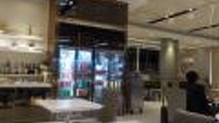 ミラクルラウンジ