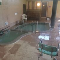 浴室（北投石のラジウム鉱泉）