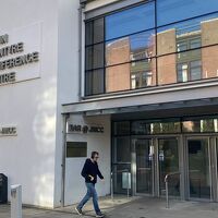 レストランのある厚生棟