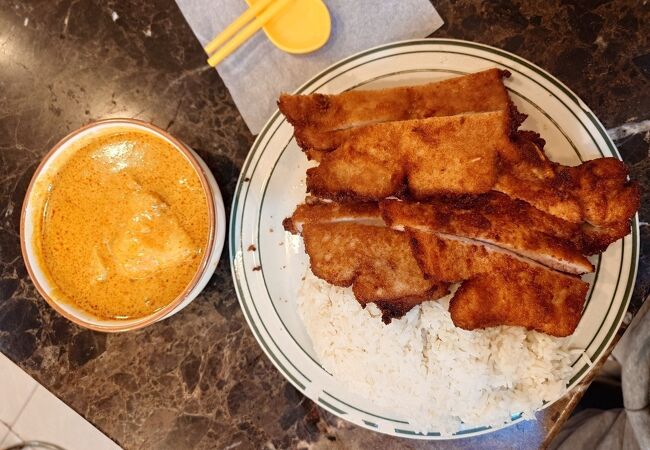 新景園咖レイ小厨