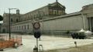 サン パオロ フオーリ レ ムーラ大聖堂