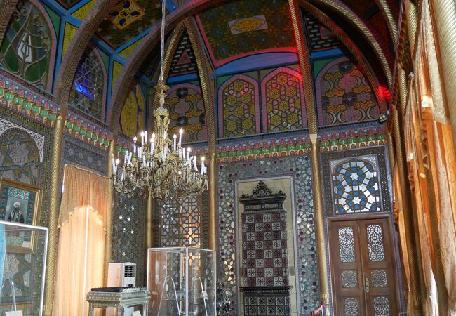 スィトライ マヒ ホサ宮殿