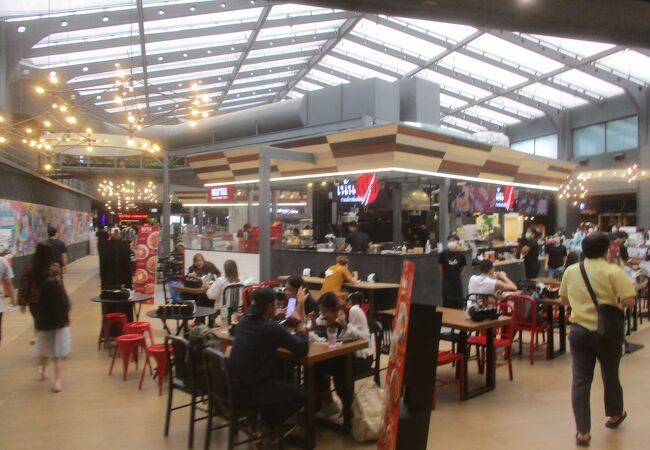 買い物の合間に利用