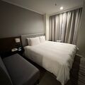 地下鉄入口は目の前、1Fのカフェ兼ブリュワリーはとても斬新なANAクラウンプラザホテル札幌