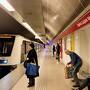 ブラハ ルイザ広場駅