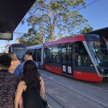 ランドウィック方面ホームです