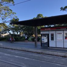 サリーヒルズ駅